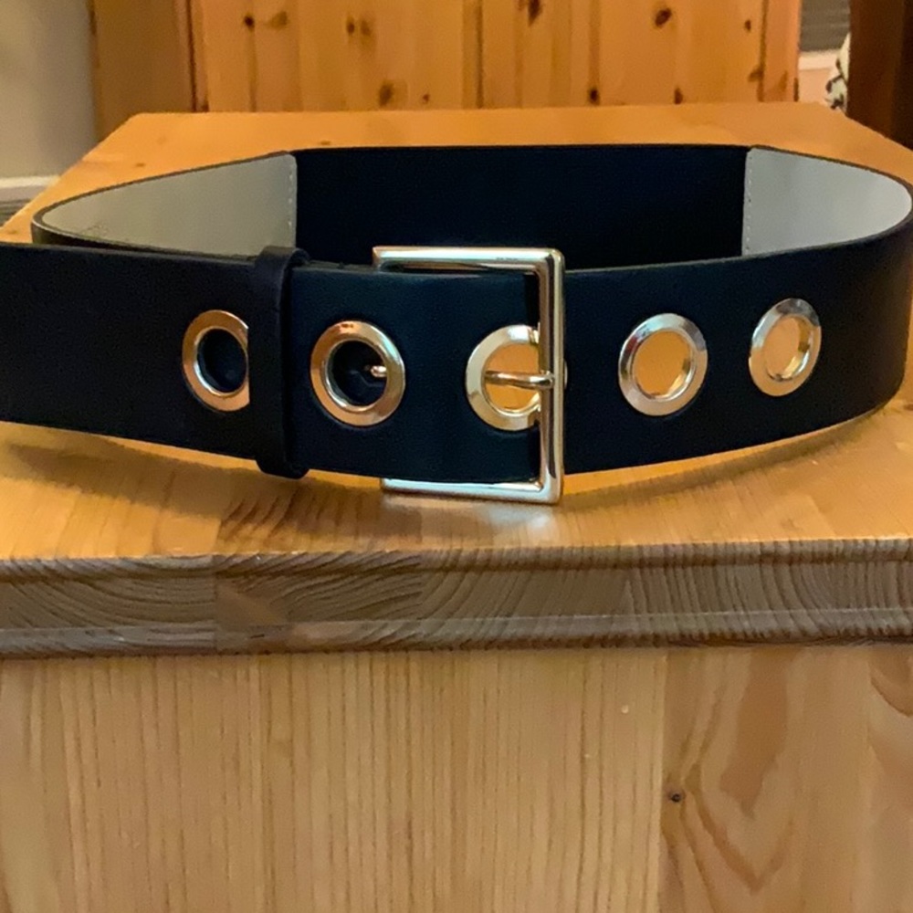 Women’s Black Fashion Belt